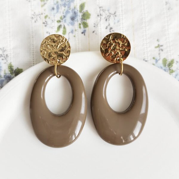 boucles d'oreilles pendantes ovales marrons